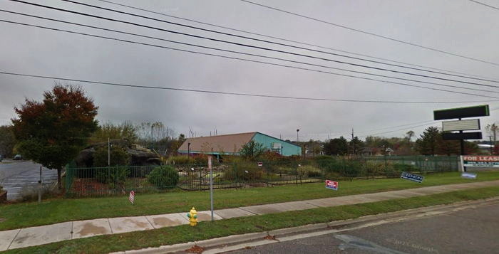 Putters Family Fun Center - Street View 2011-2017
